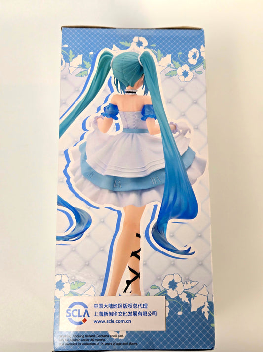 Taito Hatsune Miku "Wonderland" figure in a Cinderella-themed outfit