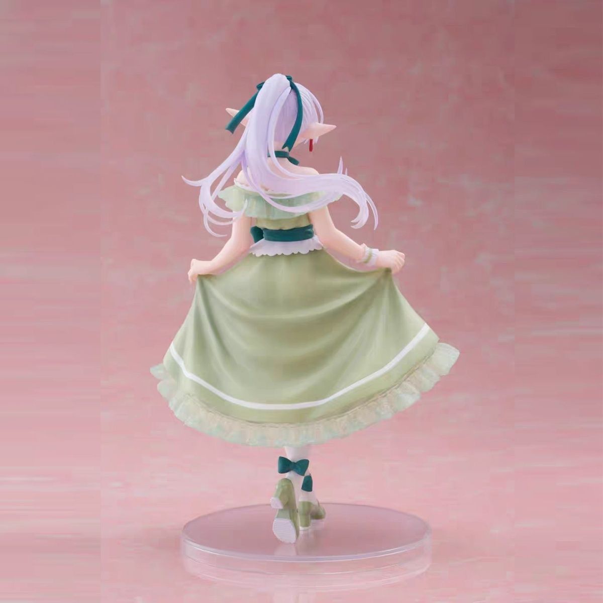Taito Frieren: Beyond Journey's End Coreful Figure in the Party Dress Version
