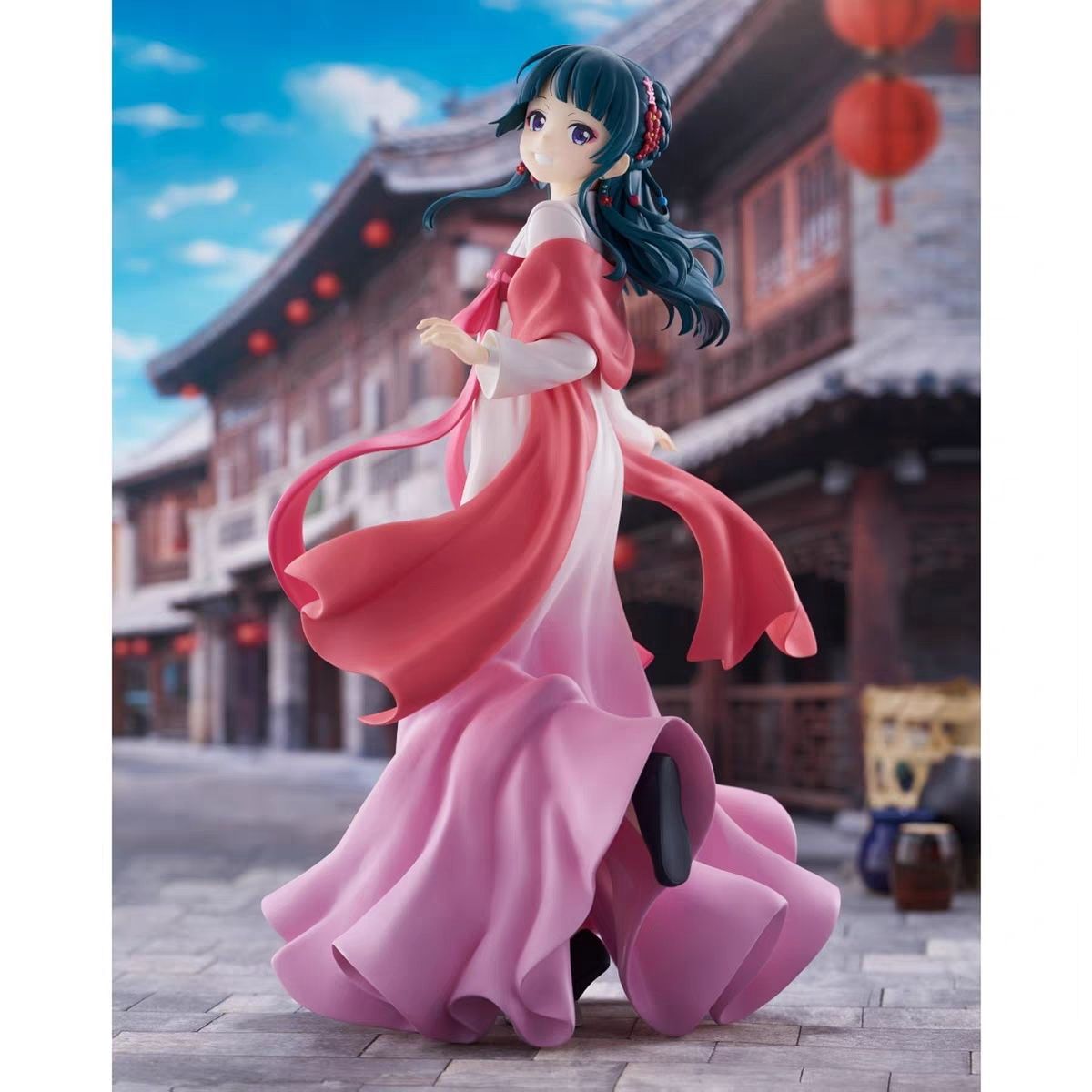 The Apothecary Diaries Maomao (Walking Around Town) Figure
