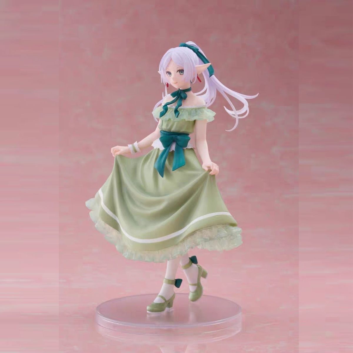 Taito Frieren: Beyond Journey's End Coreful Figure in the Party Dress Version
