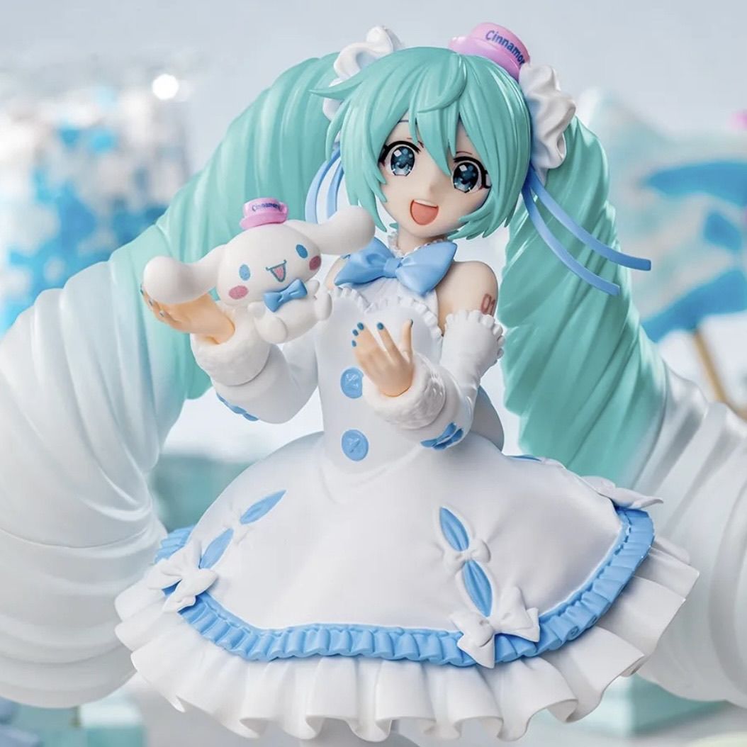 SEGA Luminasta Hatsune Miku x Cinnamoroll White Dress Version figure
